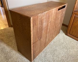 Oak Lowboy Bookcase Shelf unit	34.5 x 49.5 x 17.5in	HxWxD
