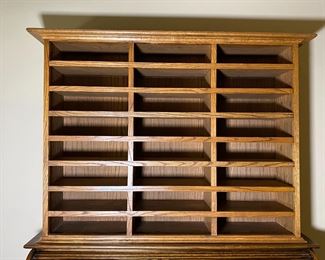 24 Slot Vintage Oak Organizer Desk Topper Vintners Hutch	39.5 x 54.5 x 12.75in	HxWxD
