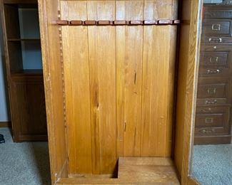 Vintage Oak Glass Door Rifle Cabinet 	58 x 31.5 x 13.5in	HxWxD

