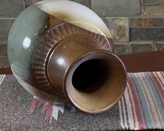 Pottery Craft Handcrafted Vase Compton California&nbsp;	10x3in at rim	
