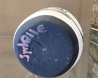 Hopi Hand-Coiled Pottery Seed Pot SYDELLE Native American	4.75 inches high.	
