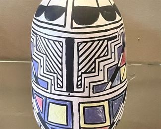 Modern Hopi Hand-Coiled Pottery Seed Pot KD Native American 	4.75 inches high.	
