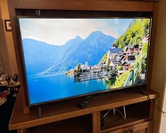 LG 50in 4K Smart Ultra HDTV LED UHD TV 50UK6500AUA	28.5 x 40.5in	
