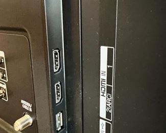 LG 50in 4K Smart Ultra HDTV LED UHD TV 50UK6500AUA	28.5 x 40.5in	
