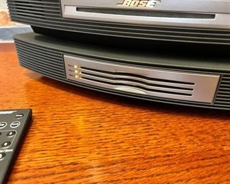 Bose Wave Radio AWRCC1 with Multi CD Changer Accessory	6.5x14.5x9in	HxWxD
