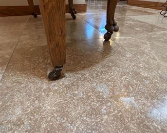 Antique Oak Curved Glass Curio Cabinet 	62.5 x 37 x 16in	HxWxD
