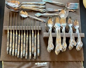 Community Silver Plate Flatware Set	83 piece	
