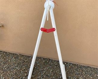 Blackburn Bike Work Stand Bicycle Repair Stand 	52 x 24 x 24in	HxWxD
