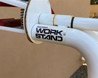 Blackburn Bike Work Stand Bicycle Repair Stand 	52 x 24 x 24in	HxWxD
