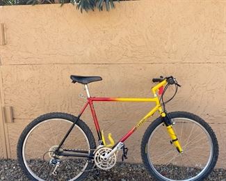 Vintage Gary Fisher Comp Mountain Bike Bicycle 	From crank to stem 21 inches	
