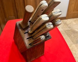 Chicago Cutlery Knives in Block		
