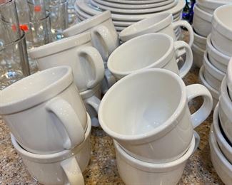 Culinary Arts Cafeware Dinnerware Set	47 pieces	
