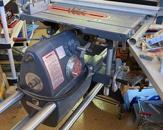 Shopsmith Mark V Multipurpose Wood Working Tool 	50x70x20in	HxWxD
