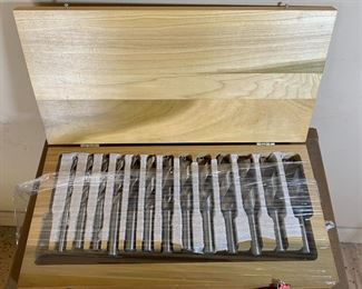 ShopSmith 14 pc Brad Point Drill Bit Set	2x14x7in	HxWxD
