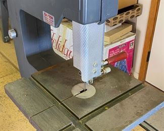 Shopsmith 11in Bandsaw Attachment for Mark V System 	62x16x16in	HxWxD
