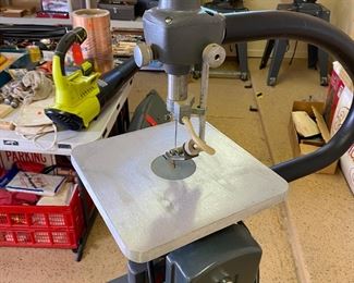 ShopSmith Jigsaw Magna Mark V 18 Inch Jig Saw 	56x18x14in	HxWxD
