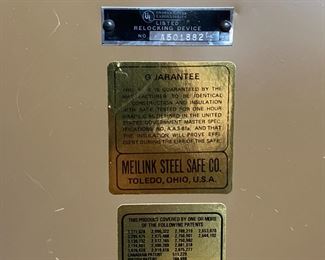 MEILINK Fire Safe 	22.5 x 16.75 x 23.5.	HxWxD
