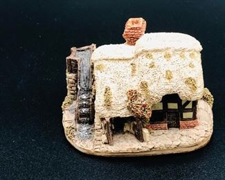 British Traditions
Lilliput lane
Watermill
By David Winter