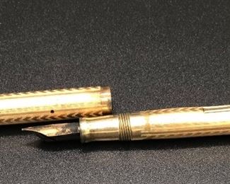 Vintage Wahl Gold Filled Fountain Pen w/ Wahl 2 Nib Lever Fill Made in U.S.A.