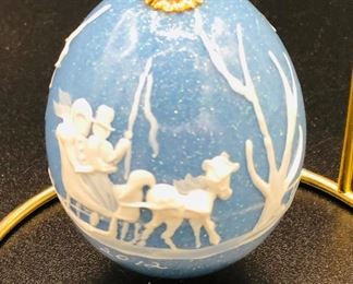 The Eggsquisite Egg by Jim and Fran Holliday, Hayden, Ala.