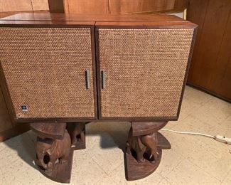 Vintage GE Stereophonic High Fidelity System ( tuner and record player).  And it works great ! Detachable speakers with no blue tooth !