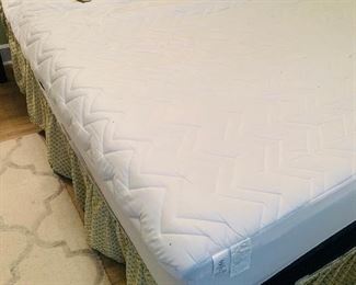 Serta I Motion  King  Bed