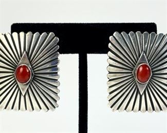 21 Grams Fine Native American Navajo Sterling Silver Coral Square Pierced Earrings 