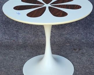 Mid Century Modern Burke Inlaid Tulip Side Table Saarinen Style MCM