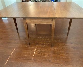 Pre-sale item.  Email hvogelbacker@bluemoonestatesales.com for pricing and pick up information.