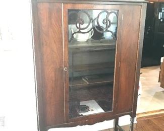 $120- Display Case- 5' Tall x 3' wide