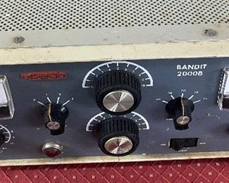 Hunter 2000B Amplifier 