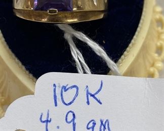 10K Gold Ring (4.9 Grams/Size 10.5)