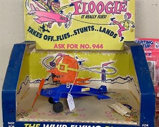 MPC Flying Floogle Store Display