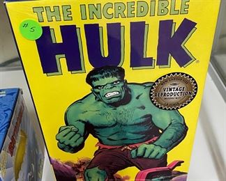 Polar Lights Hulk Model (MIB)