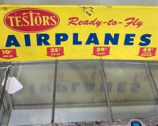 Testors Ready to Fly Airplanes Store Counter Display
