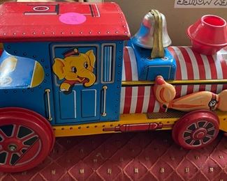 Tin Litho Battery Operated Elephant Conductor Train (Works/Made in Japan)
