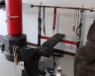 WEIGHT LIFTING BENCH