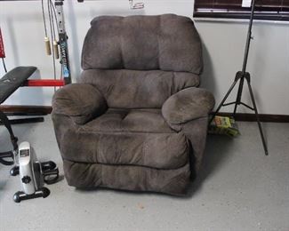 ROCKER/RECLINER
