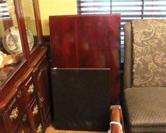 DINNING ROOM TABLE LEAF WITH PAD