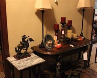 SOFA TABLE HALF ROUND TWO LEVEL WITH HORSE HEAD MOTIF LEGS