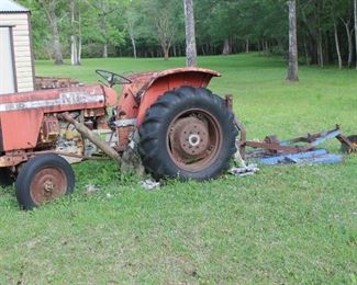 MASSEY FERGUSON TRACTOR WITH BUSH HOG