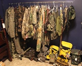 ASSORTMENT OF CAMOUFLAGE CLOTHING AND PACKS