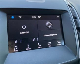 2016 Ford Edge low mileage, current inspection