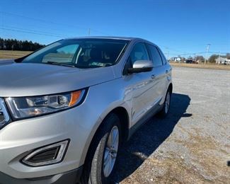 2016 Ford Edge low mileage, current inspection