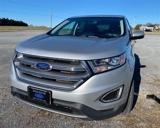 2016 Ford Edge low mileage, current inspection