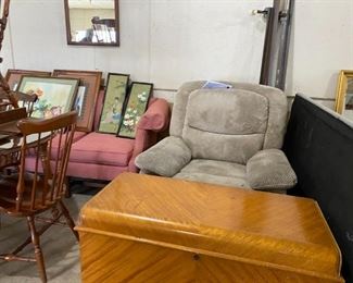 nice recliner, blanket chest