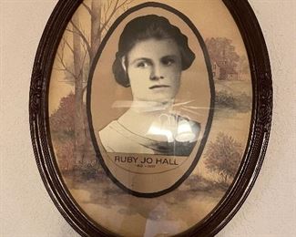 Early 19th century photo of women, in unique oval frame