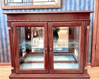 JASPER CABINET COMPANY ILLUMINATED CURIO CABINET