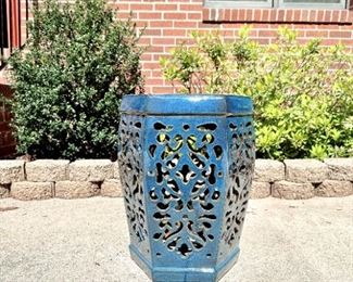 PIER 1 CERAMIC BLUE GLAZE HEXAGON GARDEN STOOL TABLE / PLANT STAND
