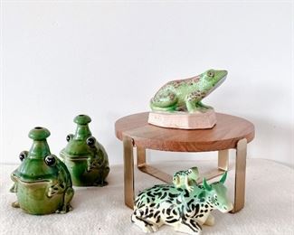 Cow Parade Mother Frog, Andrea by Sadek Chinoiserie Frog